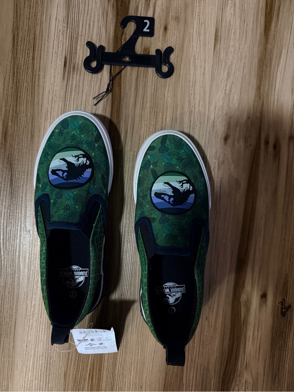 Sz 2 Jurassic Park Ground Up Low Top Slip On Shoes